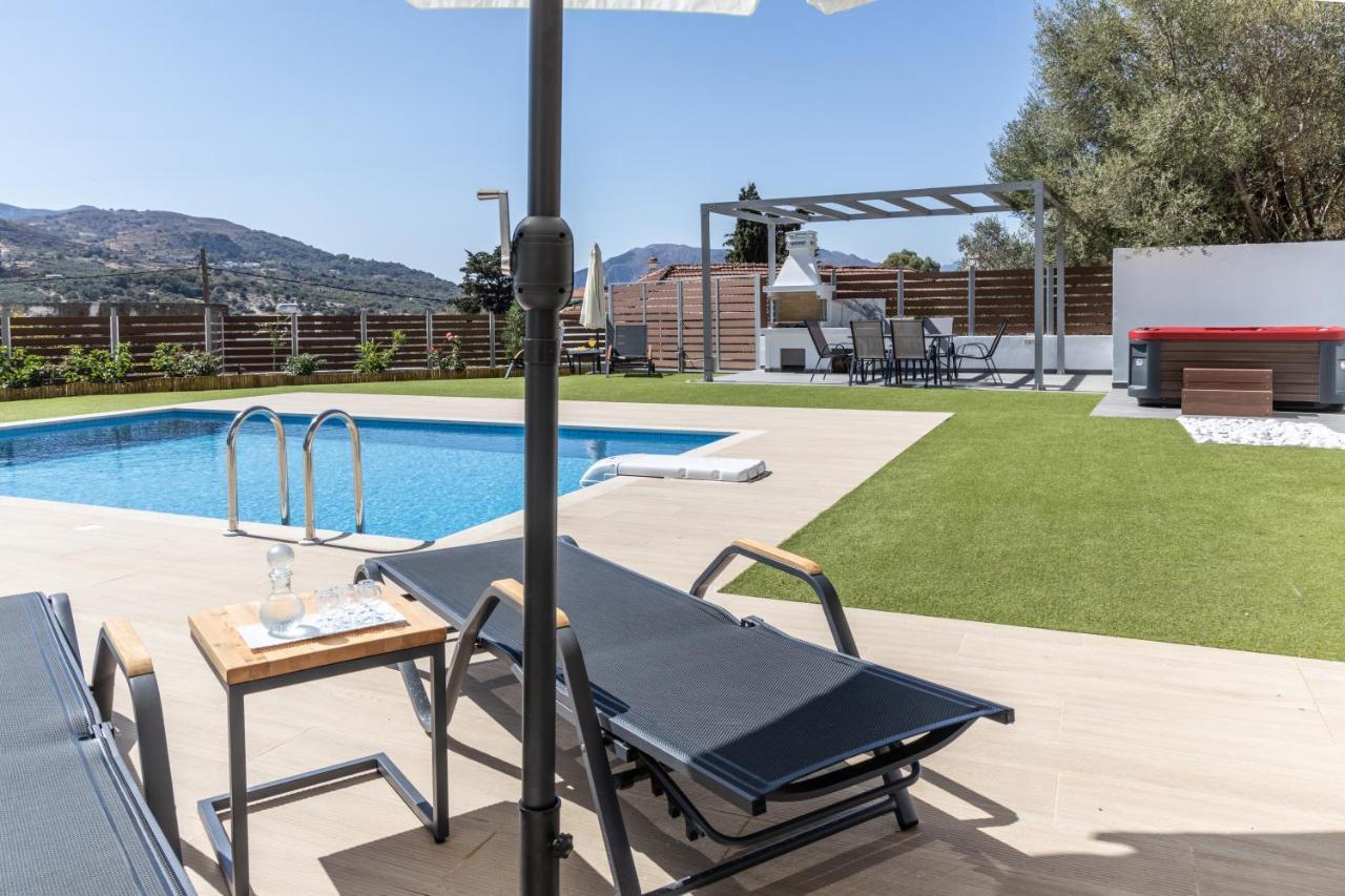 Villa Neonis Spilion Exterior photo